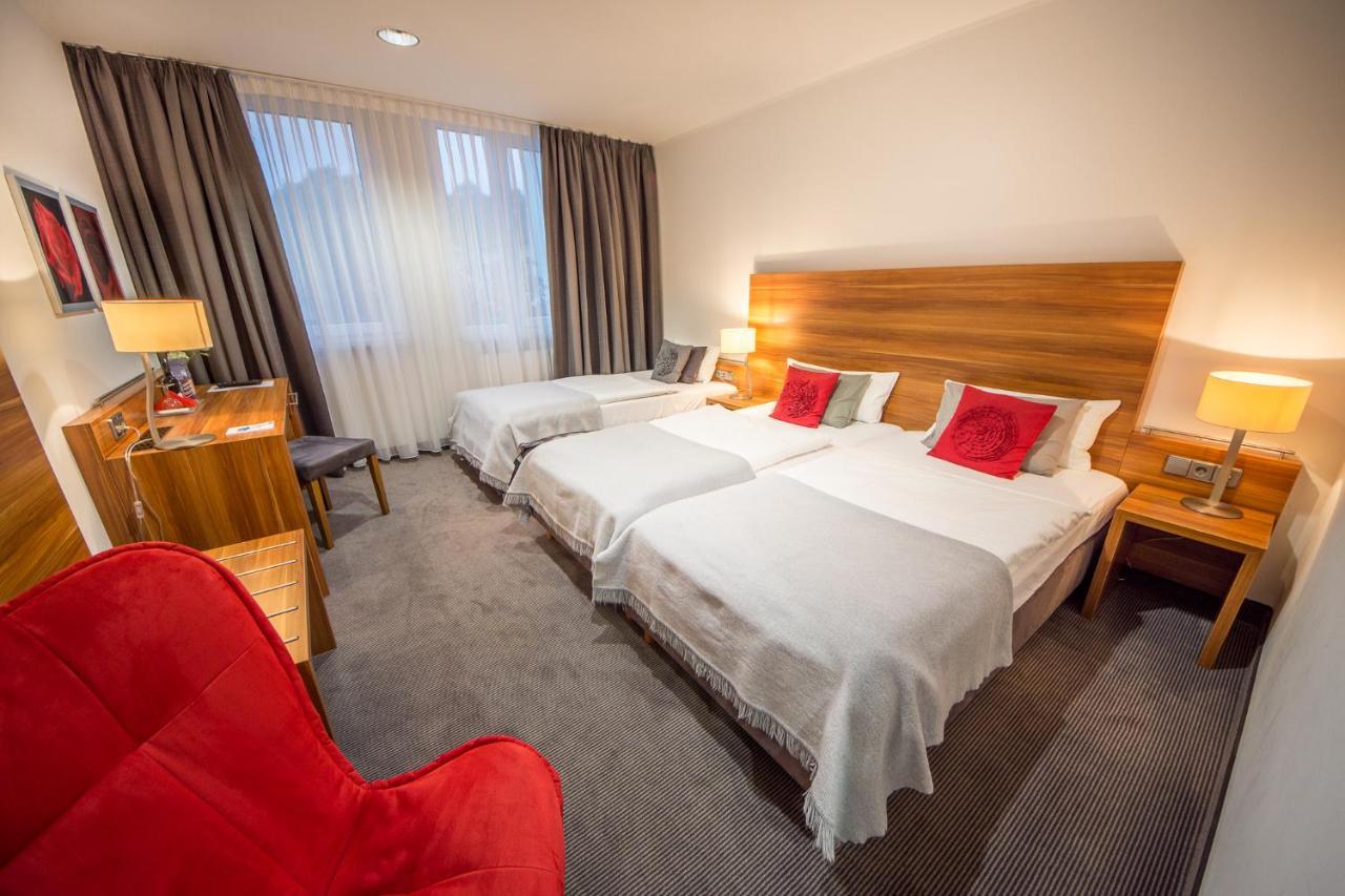 Hotel Burgholz Stockheim  외부 사진